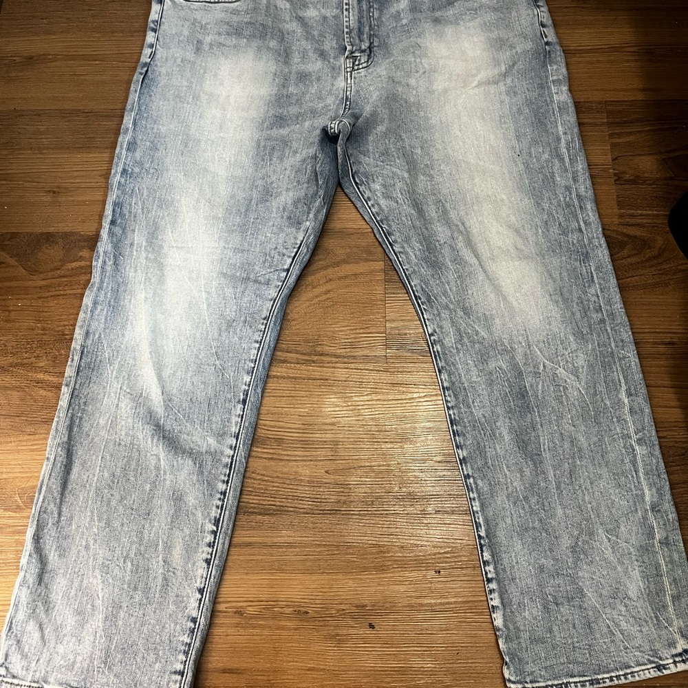 Men's Light Blue Jeans